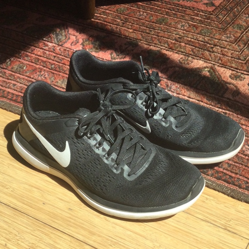 Black Nike Sneakers